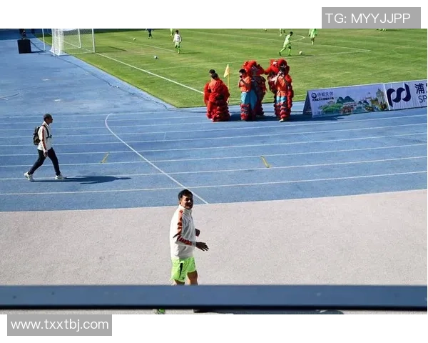 足球明星赛的规则解析与比赛流程详解让你全面了解赛事精彩瞬间